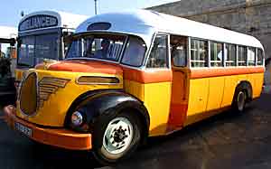 Malta bus